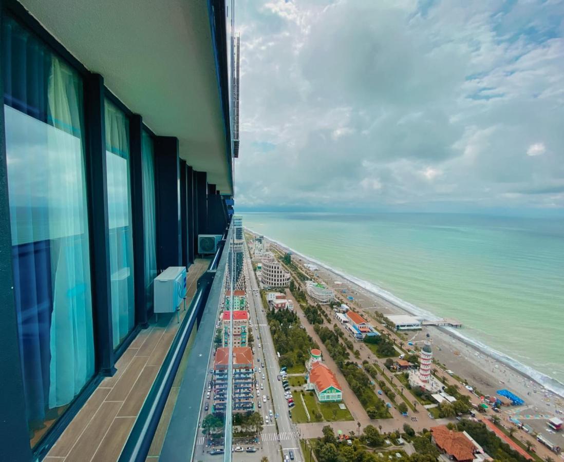 Batumi Floor40 Hotel Kültér fotó