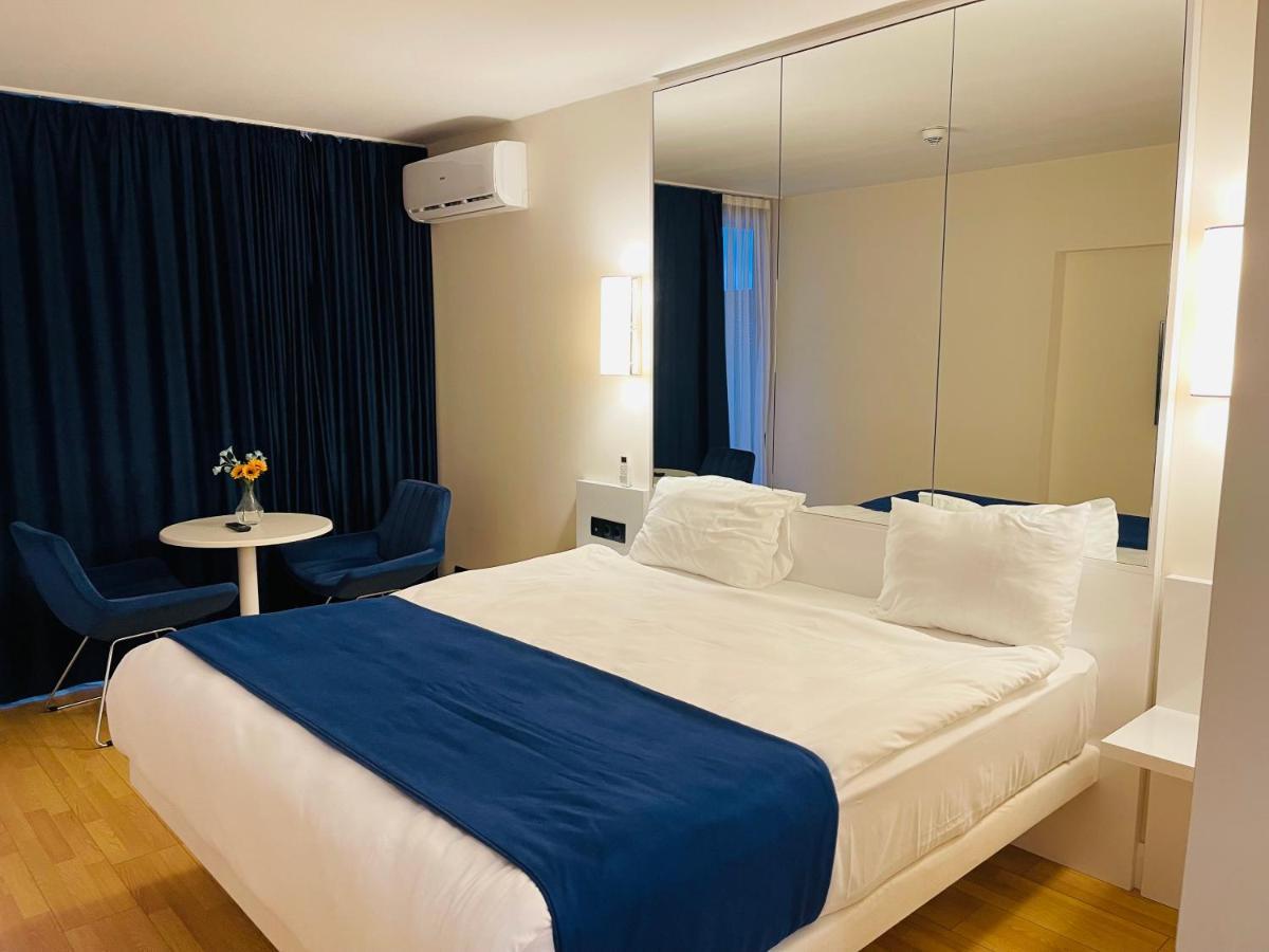 Batumi Floor40 Hotel Kültér fotó