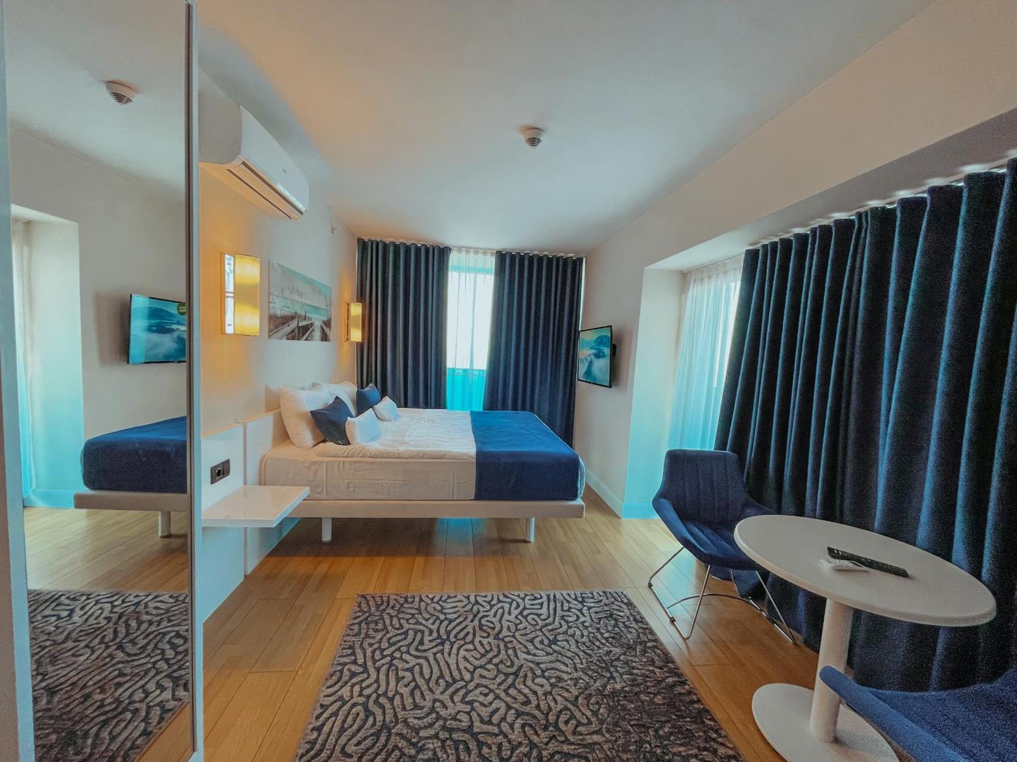 Batumi Floor40 Hotel Kültér fotó